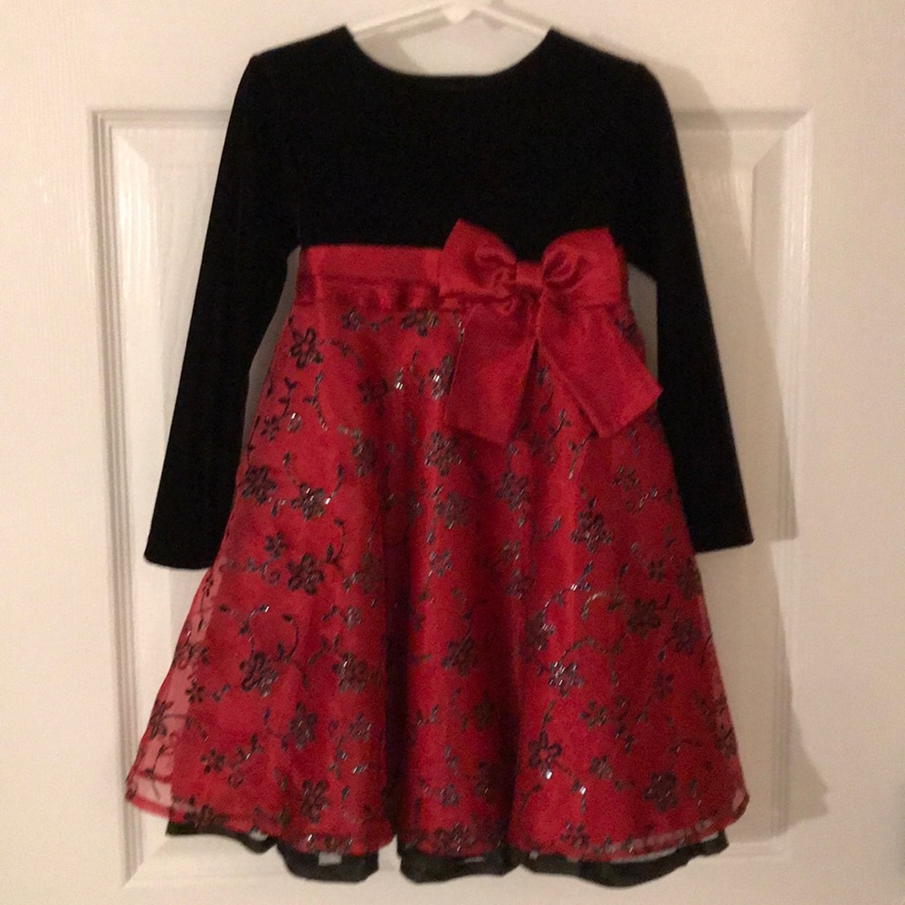 Red/Black Velvet Holiday Dress